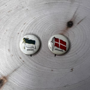 Vintage 1890s Sweet Caporal Cigarettes Denmark and Saxony Country Flag Pinback Buttons