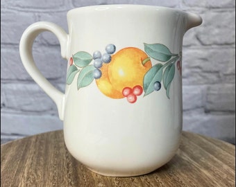 VINTAGE CORELLE MEADOW CREAMER OR SMALL PITCHER FREE USA SHIPPING 