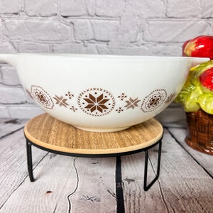 Vintage Pyrex Town and Country #444 Cinderella Mixing Bowl