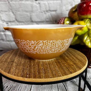 Vintage Pyrex #441 Cinderella Mixing Bowl - “Woodland”