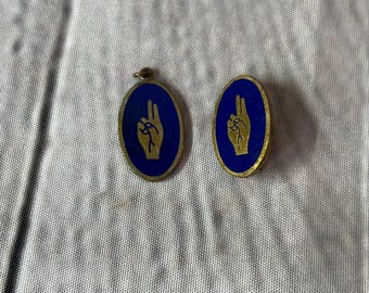 Vintage 1960s Brownie Girl Scouts Two-Finger Salute Membership Pin and Pendant (no chain)