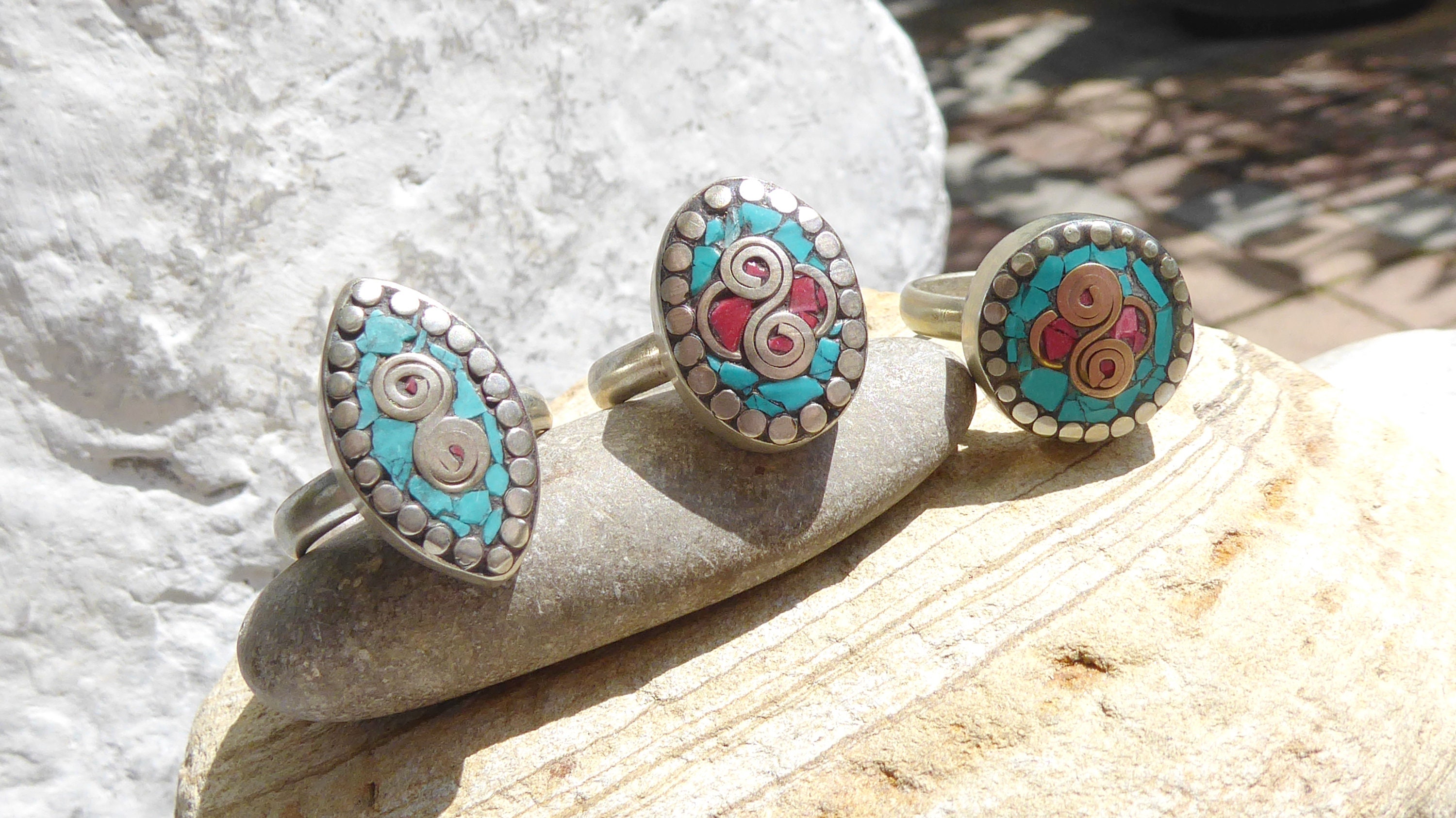 Bague Tibétaine En Turquoise Reconstituée - Style Ethnique, Taille Flexible, Alliage, Neuve