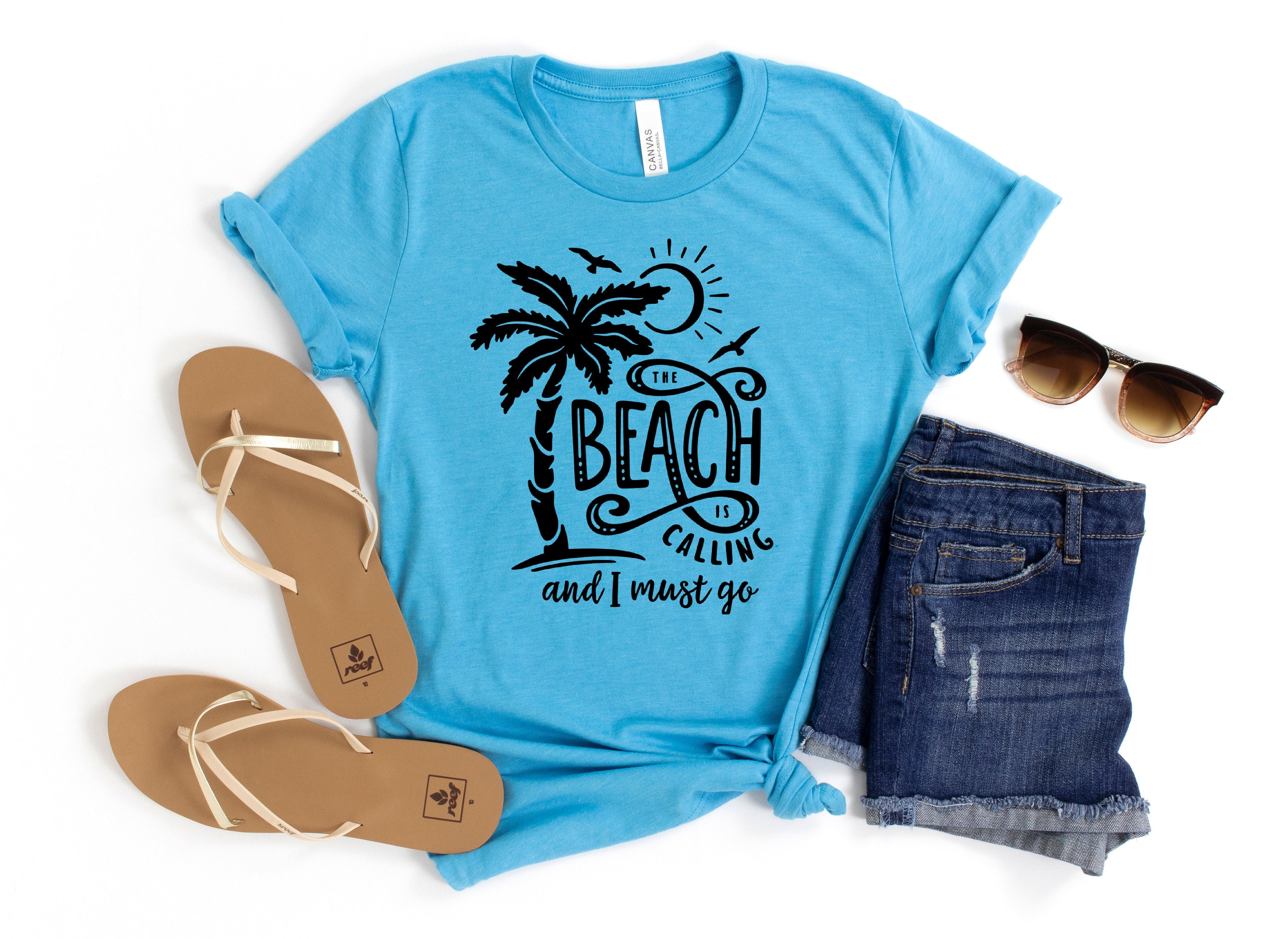 レディースファッション The Ocean Is Calling And I Must Go Surfer Girl T-Shirt Amazon.com: The Ocean Is Calling And I Must Go Surfer Girl T