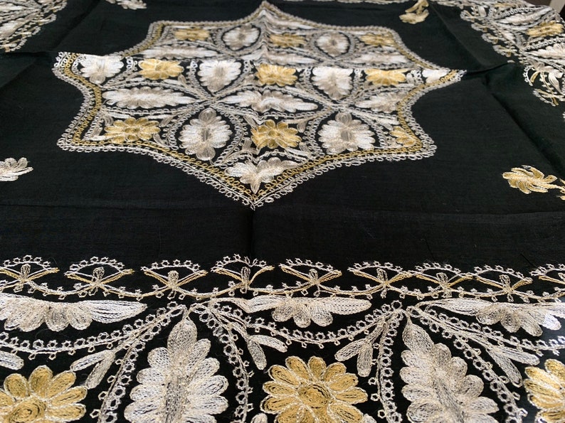 Organza Black background with White /& Gold embodiment Silk Based Tablecloth for Square Tables Size: 39 x 39 inches