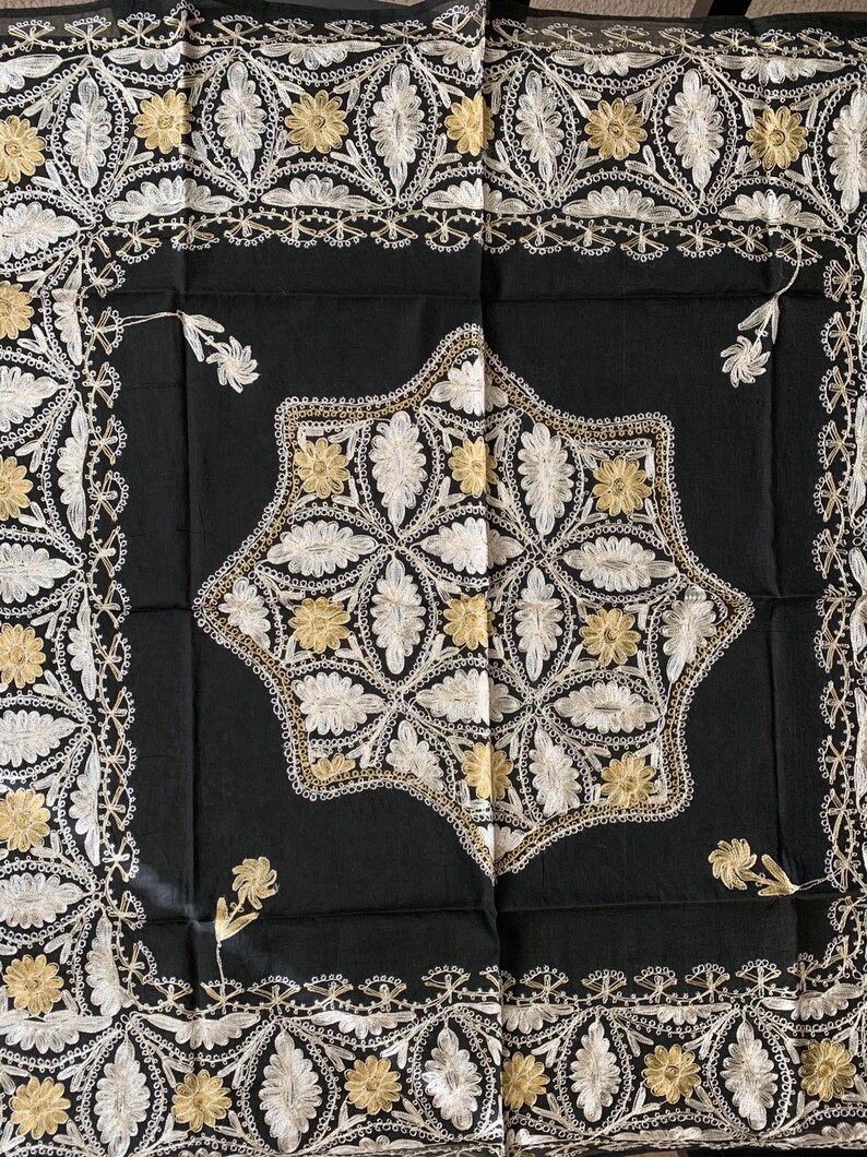 Organza Black background with White /& Gold embodiment Silk Based Tablecloth for Square Tables Size: 39 x 39 inches