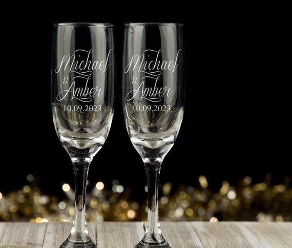 Engraved Bride and Groom Wedding Champagne Flutes Set of 2 Personalized Toasting  Glasses