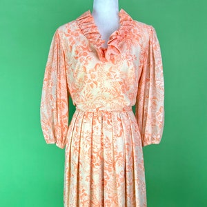 Robe longue fleurie à volants couleur pêche et crème vintage des années 70 - Taille S/M | Robe de bal des années 70 | Vintage Fancy Prairiecore Cottagecore