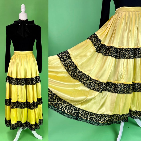 longue jupe longue faite maison en satin jaune et dentelle noire faite maison - Taille L | jupe vintage de style victorien | Jupe de costume d'Halloween