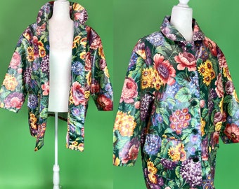 Vintage 80s/90s Green Floral Raincoat - One Size | Laura Ashley Style Country Floral Coat | Waterproof PVC Slicker | Vintage Green Rain Coat