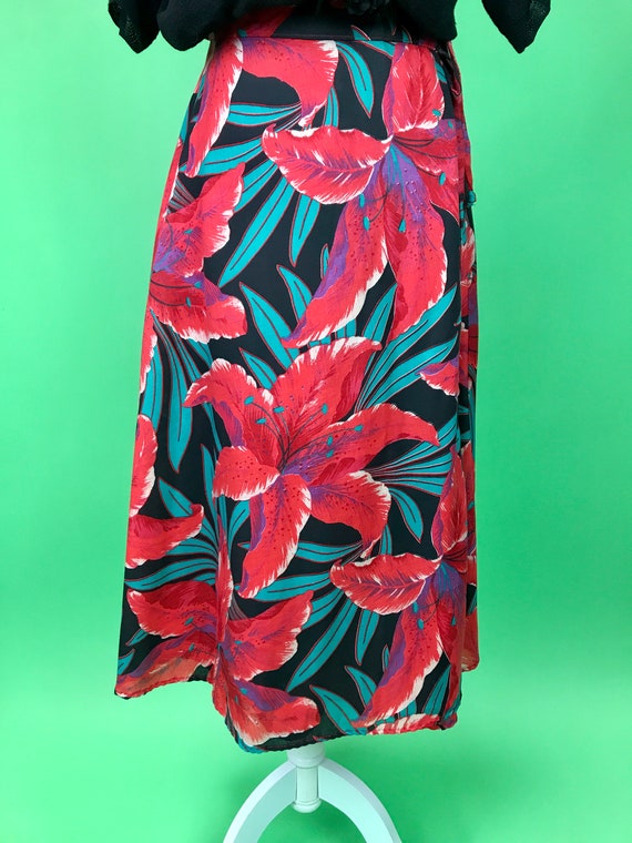 Vintage Red and Black Hawaiian Floral Wrap Skirt … - image 2