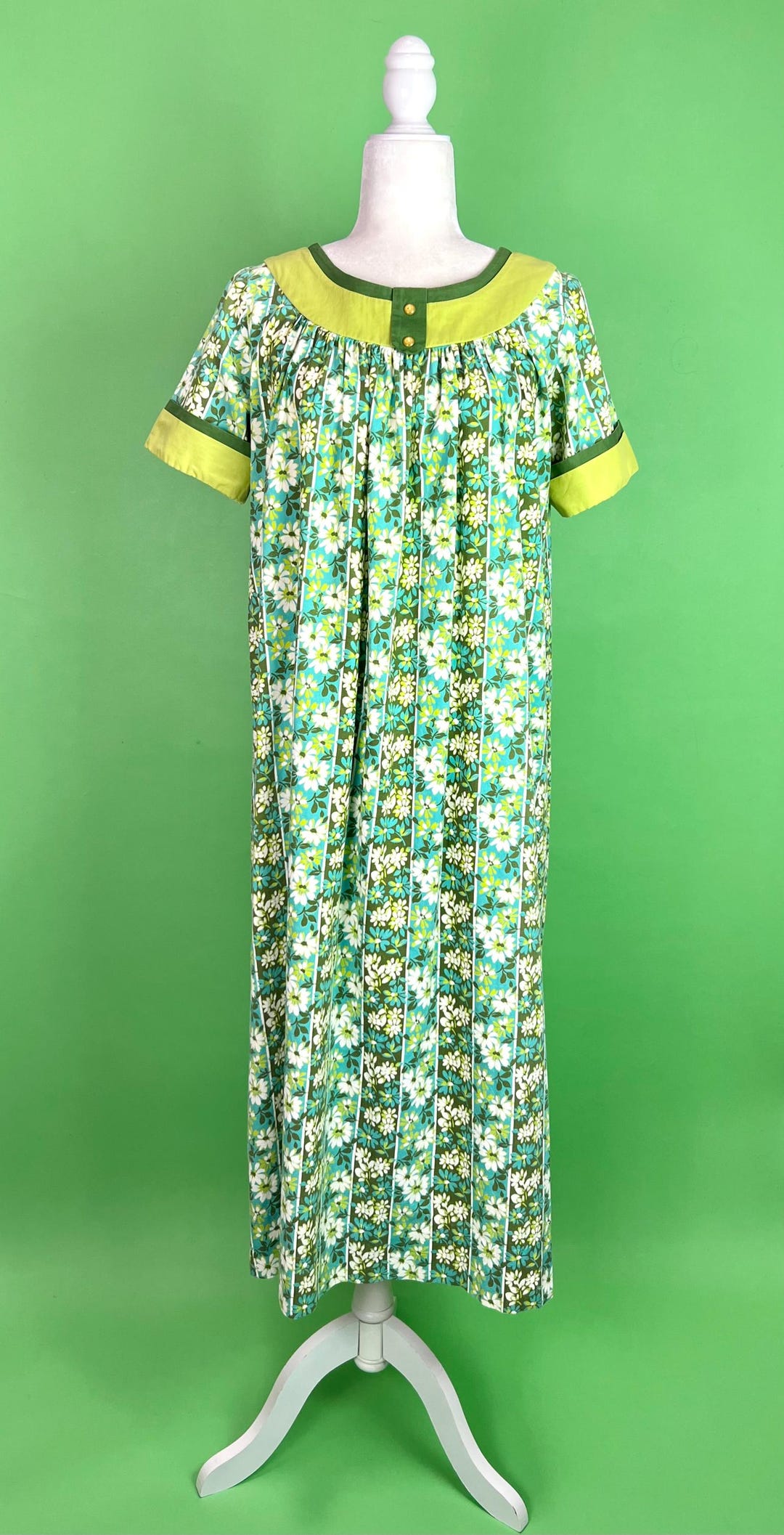 50s vintage Hawaiiドレス緑色 花柄 Vintage 50s Avocado Green and Turquoise Daisy Floral Hawaiian