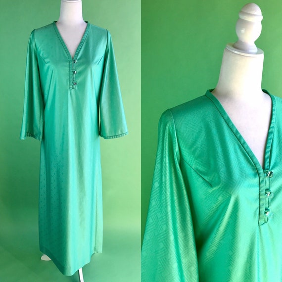Vintage 70s Mint Green Caftan Nightgown With Lucite Buttons Size S M Vintage Vanity Fair Nightgown Spring Pastel Green Nightie Etsy UK
