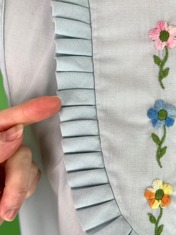 Vintage Pastel Blue Floral Embroidered Cotton Nig… - image 9