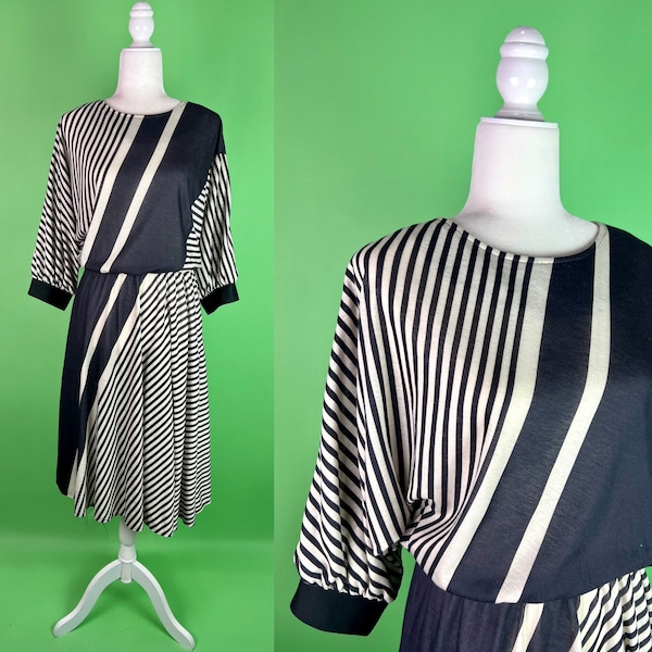 Vintage 80s Black and Ivory Striped Dress with Batwing Sleeves - Size M/L | 80s New Wave Style Dress | 80s Career Wear | 80s Does 50s Dress