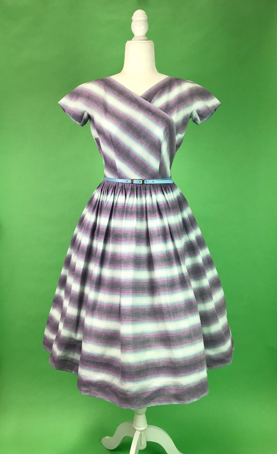 Vintage 1950s Purple Blue Grey White Striped Fit … - image 2