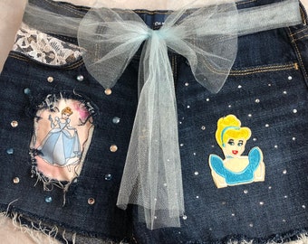 Pantalones cortos de Cenicienta para niñas, pantalones vaqueros desgastados de Cenicienta para niños pequeños, pantalones cortos vaqueros de Disney embellecidos, mezclilla de Cenicienta para niñas