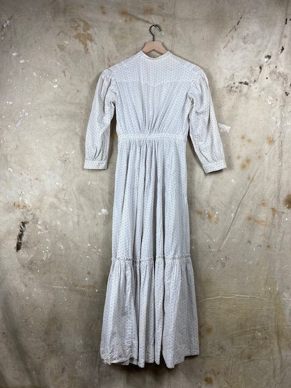 1880s / 1890s Antique Victorian Era White Calico D