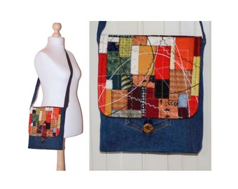 Umhängetasche Tasche aus recyceltem Denim mit einer verrückten Patchwork-Klappe voller Pep. Geschenk für Sie
