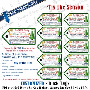 Op de afbeelding: Digitale download van aangepaste eendenlabels. Elk label is groen met een kerstboomafbeelding en de tekst "'Tis the Season!" en "You have the luck... You found a duck." De labels zijn ongeveer 9.5 x 4.4 cm.