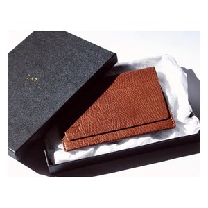 Soporte de pasaporte de cuero / Estuche de pasaporte marrón / Billetera de viaje hecha a mano / Cubierta de pasaporte de cuero / Bolsa de pasaporte / Elementos esenciales de viaje