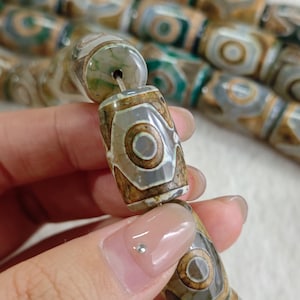 3 Eyes Dzi Beads, 12 pcs 15×22 mm Tibetan DZI Agate Cylinder Beads, Tibetan Buddhist Amulet Beads, Protective Lucky Amulet, Etched Eye,YB433