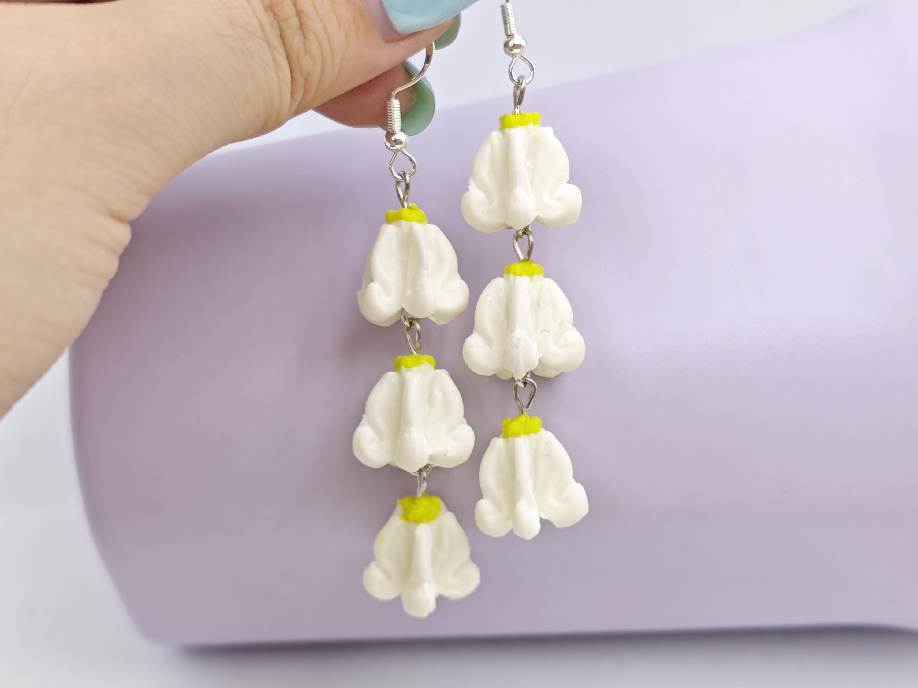 【Rahaina】プアケニケニフープピアス✳︎ハワイアンフラワー✳︎ハワイ✳︎ 片耳】ハワイアンフープピアス(小) [316L] ハワイアンジュエリー