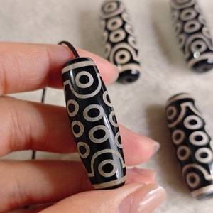 21 Eyes Dzi Beads, Large Tibetan DZI Agate Oval Beads, 13 × 40 mm, Tibetan Buddhist Amulet , Black and Beige Eye Agate, 2 or 6 pcs , YB392