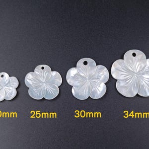 Mother Of Pearl Hibiscus Charms , MOP Carved Flower Pendants , Hibiscus Flower Pendants , Carved Shell Flower Charms, 2 pcs or more , YB1101