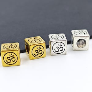 8×8 mm Antique Gold / Silver Cubic Ohm Spacer Beads , Buddhism Om Aum Square Beads , Om Symbol Meditation Beads , 20 pcs or 40 pcs , YB1153