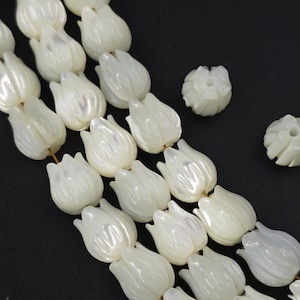 Mother of Pearl Tulips Flower Beads , 8x9mm Natural White Mop Flower Beads , Carved White Flower Buds , MOP Tulip Beads, 5 pcs or more ,YB39