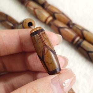 Turtle Pattern Dzi Beads , 10 × 30 mm Tibetan Ancient Brown Striped Oval Agate Dzi Beads , Protective Amulet Beads , 5 pcs or 10 pcs , YB494