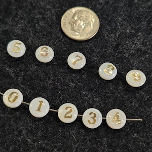 Cuentas numéricas blancas y doradas de 8 mm, cuentas de nácar, cuentas árabes del 0 al 9 para abalorios, cuentas digitales redondas de doble cara, cantidad opcional, YB47