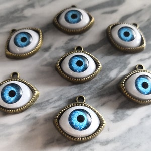 22 x 20mm Antique Bronze Evil Eye Charm Pendant , Blue Evil Eye Charms , Evil Eye Jewelry DIY Charms , 10pcs or 30pcs For Choice