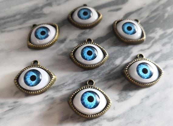 22 X 20mm Antique Bronze Evil Eye Charm Pendant Blue Evil Eye