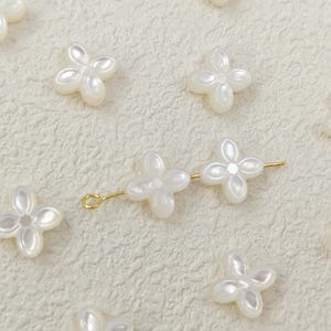 13mm Mother of Pearl Four Leaf Clover Flower Beads , White MOP 4 Leaf Beads , Pearl Shell Carved Lucky Flower Beads , 2 pcs or more , YB1195