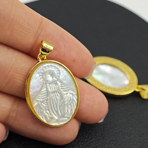 17×24 mm Gold Plated Virgin Mary Charm Pendants, Mother of Pearl Maria Pendants ,Natural White MOP, Oval Virgin Mary, Religious Medals,YB115