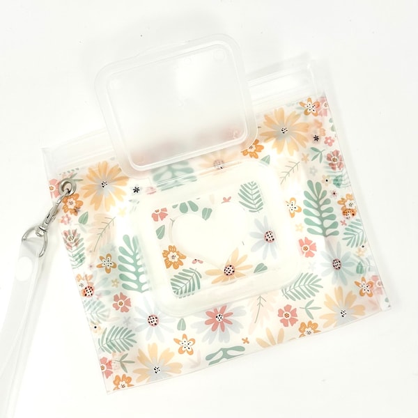 Wet Wipes Mini Pouch Baby Travel Mini Wipe Case Mini Wet Wipe Dispenser Holder  Baby Shower Gift  Mom Gift Diaper Bag Essentials