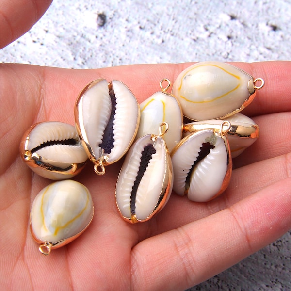 5/10/20pcs Natural Sea Shells Cowrie Shell Gold Plated Shell Pendants Seashell Charm  Nature Shell Charm Gold wrapped Shell Pendant Sea
