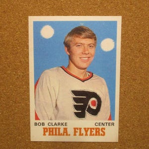 1970/71 O-Pee-Chee Hockey #195 Bobby Clarke {} Flyers de Philadelphie (RC) RP