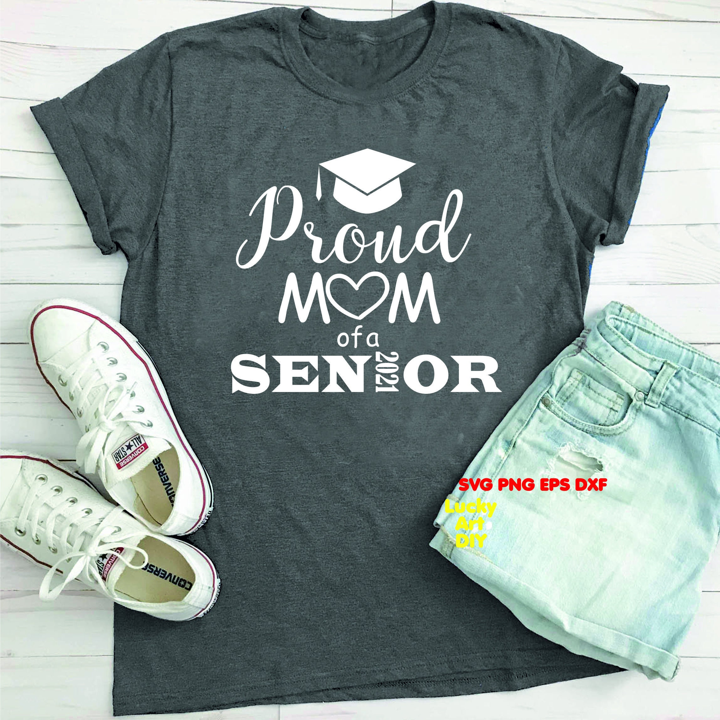 Download Proud Mom of a Senior svg Class Of 2021 graduate ...