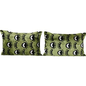 Eye Design Ikat Velvet Pillow Cover - Green Evil Eye Style Cushion - A Pair 16&#39;&#39; x 24&#39;&#39;