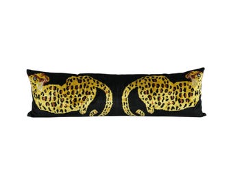 Poduszka lędźwiowa Tiger Ikat Velvet, czarno-żółta, tkana ręcznie
