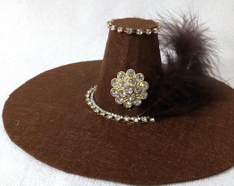 Brown musketeer hat for cat, Party hat with vintage brooch & feather for small dog, Masquerade hat for pet, Valentine's gift pet