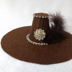 Brown musketeer hat for cat, Party hat with vintage brooch & feather for small dog, Masquerade hat for pet, Christmas gift for pet
