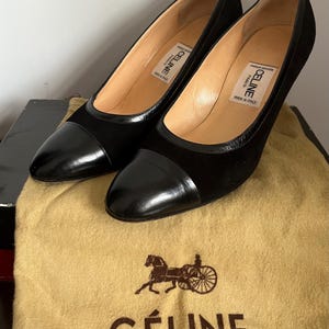靴 Vintage celine shoes CELINE Vintage Burgundy Leather and Gold Link Chain Heels