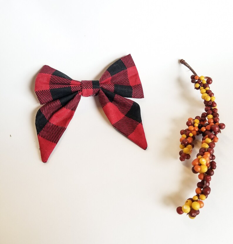 Buffalo plaid dog bow, flannel plaid holiday dog bow,Buffalo sailor bow,Sailor bow tie, femenine bow tie, dog bow tie, cat bow tie, image 2