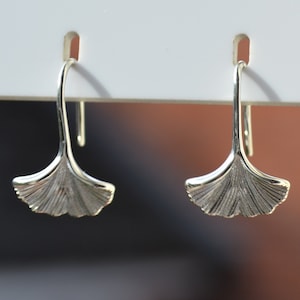 925 Sterling Silver Ginko Leaf Hookwire Drop Earrings