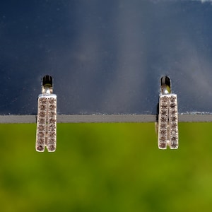 Sterling Silber 925 Huggies 9mmx9mm Pave CZ Set Rechteck Mini Hoop Minimalistische Ohrringe, kleine Creolen, dünne Hoops