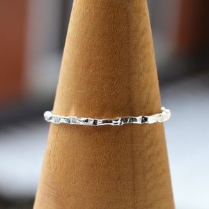 Sterling Silver 925 1mm Hammer Effect Patterned Band Closed Ring Not Adjustable