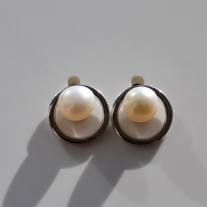 925 Sterling Silver Genuine Fresh water White Pearl Circle Stud Earrings - Wedding, Bridal, Bridesmaid, Christmas, Valentine&#39;s Gifts